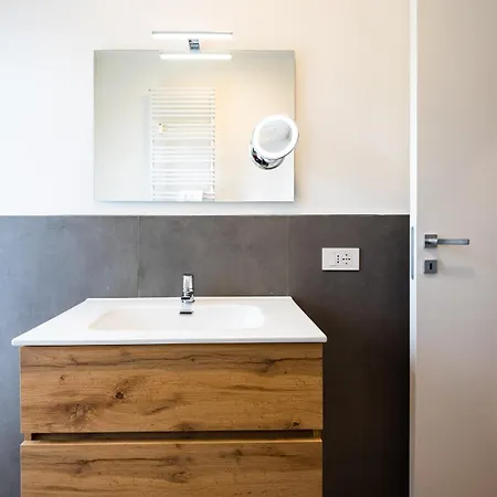 Apartamento Modern Grey Flat In